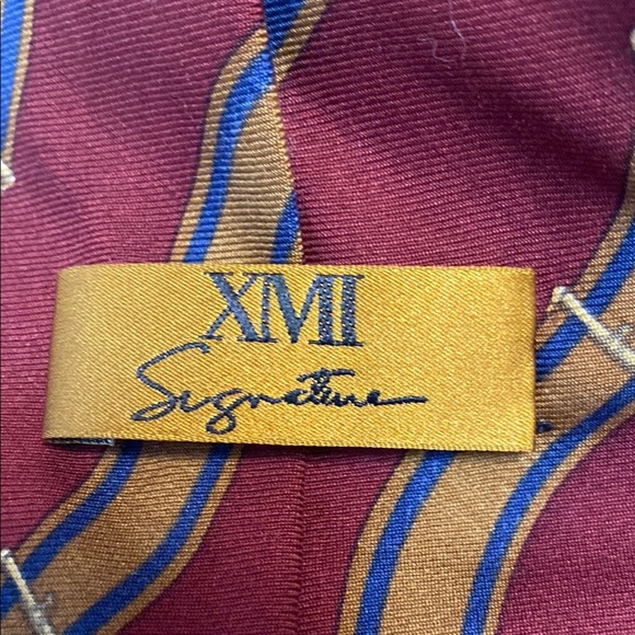 Men’s Tie XMI Signature Tie Classic Red and Green Striped All Silk from Italy - Picture 6 of 6